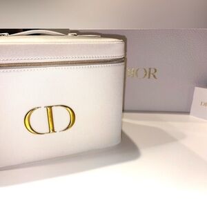New - never used- Big Dior Vanity case+ Dior Towel